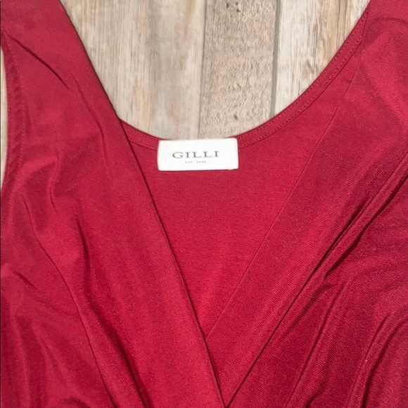 Gilli Red Velvet Jumpsuit with Wide-Leg Design - Picture 2 of 5